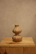 Aardewerk kaarsenstandaard beige