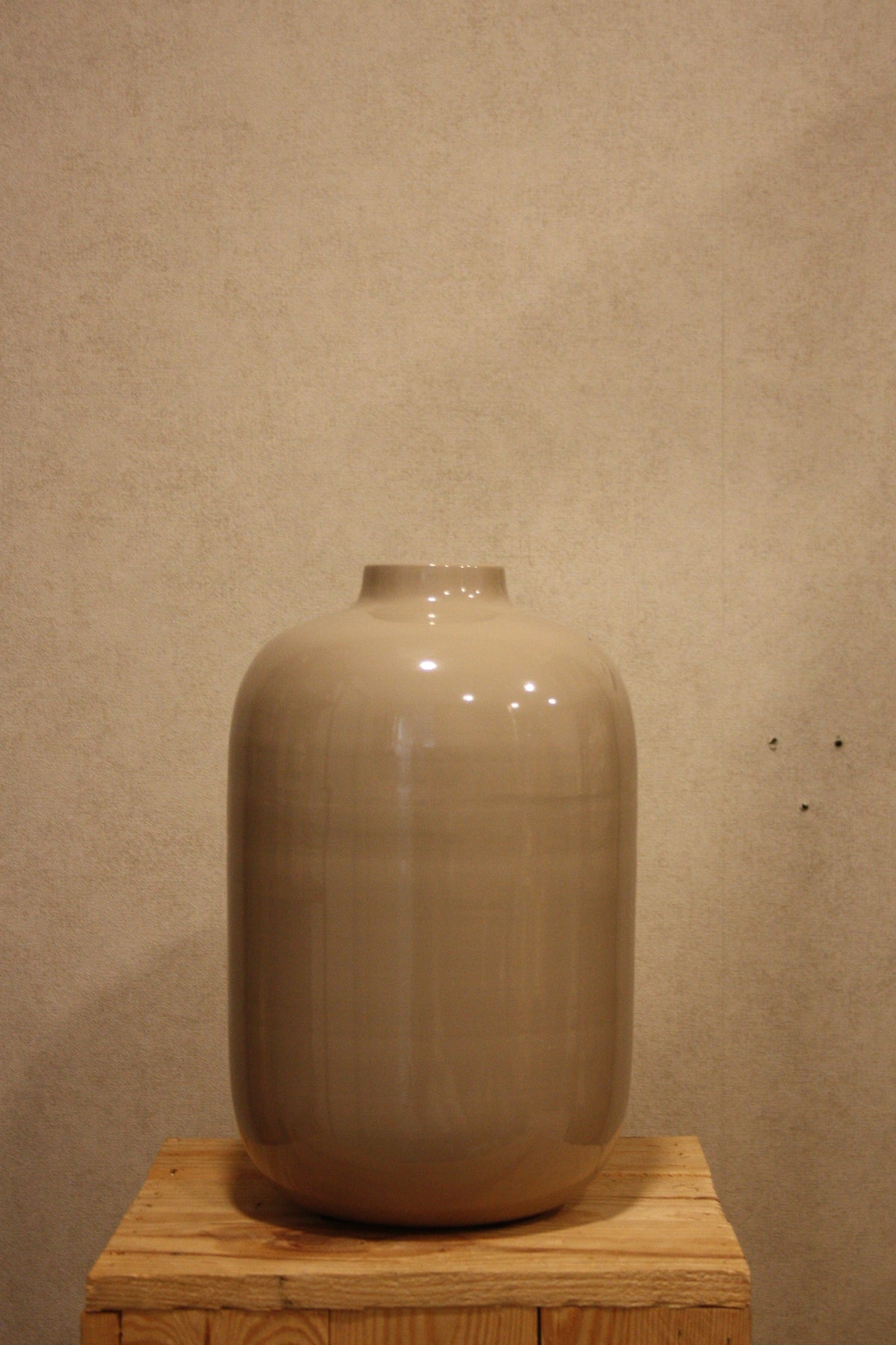 Metalen vaas Perla glossy sand