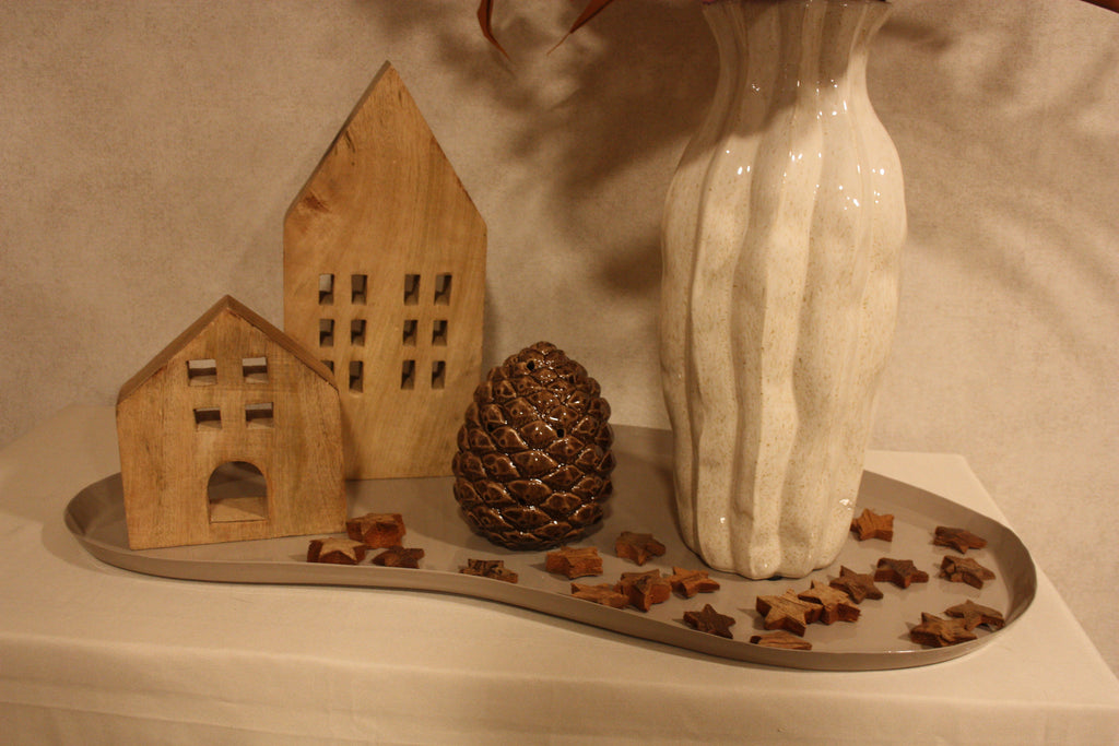 Statue house mango wood M/S